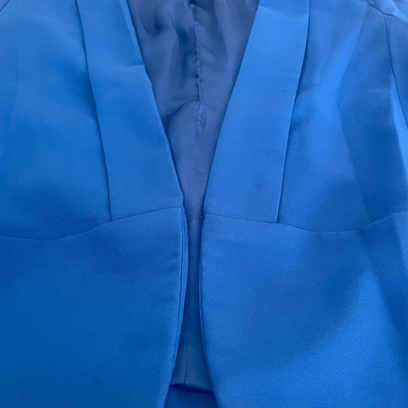 Blue Blazer - Picture 2 of 5